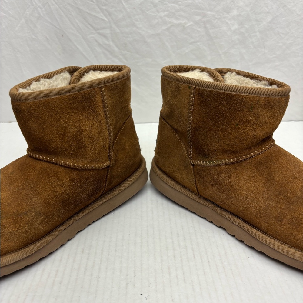 Ugg Classic Suede Shearling Lined Short Boots - Chestnut, SZ 5 wos, box 21 - Picture 5 of 8